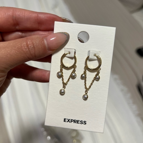 Express Chain Drop Hoop Earrings - Picture 1 of 3